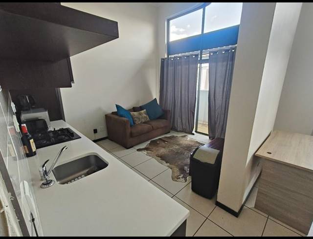 1 BEDROOM PROPERTY TO RENT IN FOURWAYS
